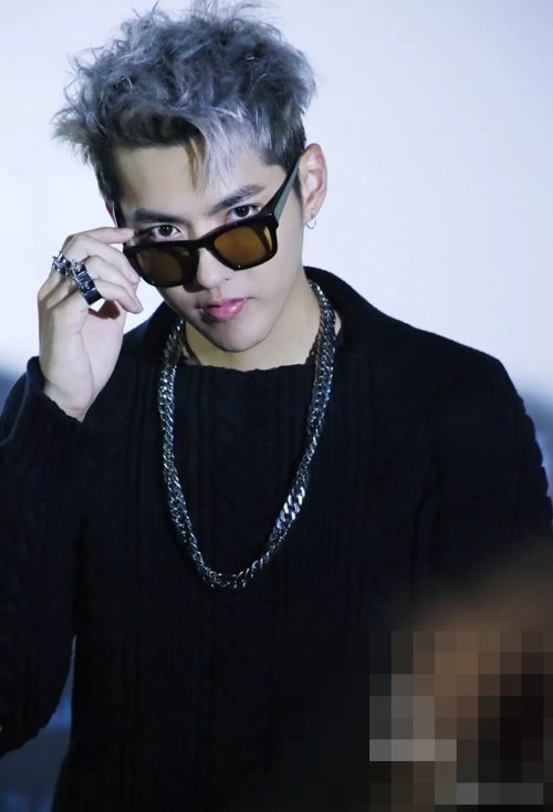 ��������Ԫͷ����ɫ�󼯺� �����������еĶ̷�ͼƬ