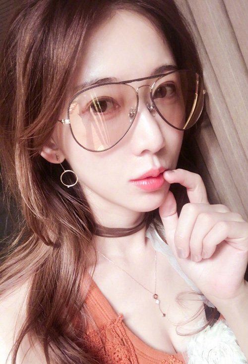 ����Ů����֯������ �����Ը����˵ľ������