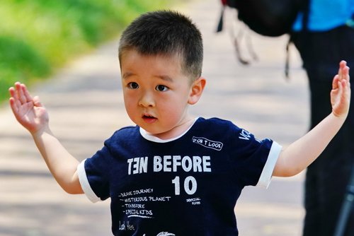 2��С�к��ļ�����ͼ�� �����ɰ��Ķ�ͷ������