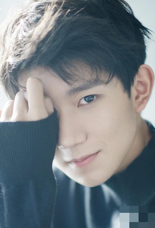 С�������һ��۶̷�ͼ�� չʾС����緶�ľ���