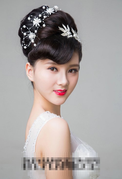 ��ʯ����������ͷ������ �������������̷����ϴ�