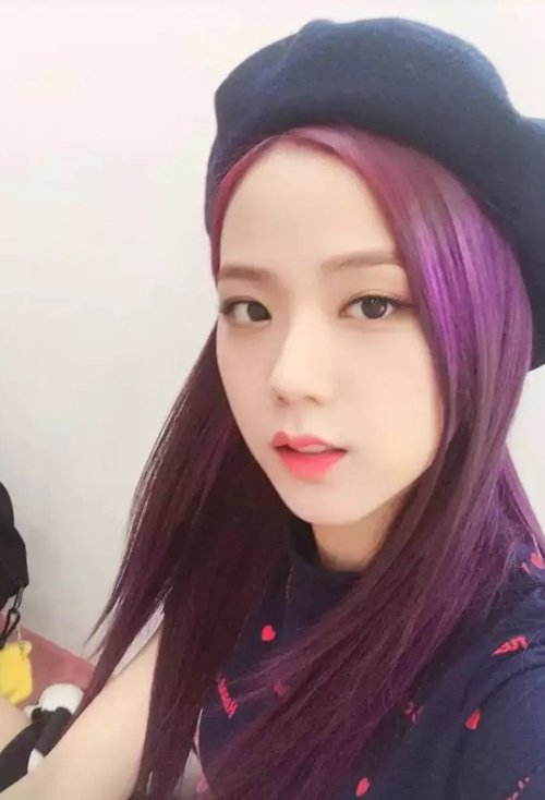 �Ϻ�ɫͷ���ʺ϶����� Ů�����������Ⱦ��