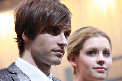 ���°������ʺ�ʲô���� ��ů˧������������ͼ