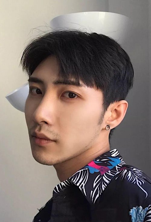 ��������˧���Ķ̷���ȫ �ഺ����ʮ������о���