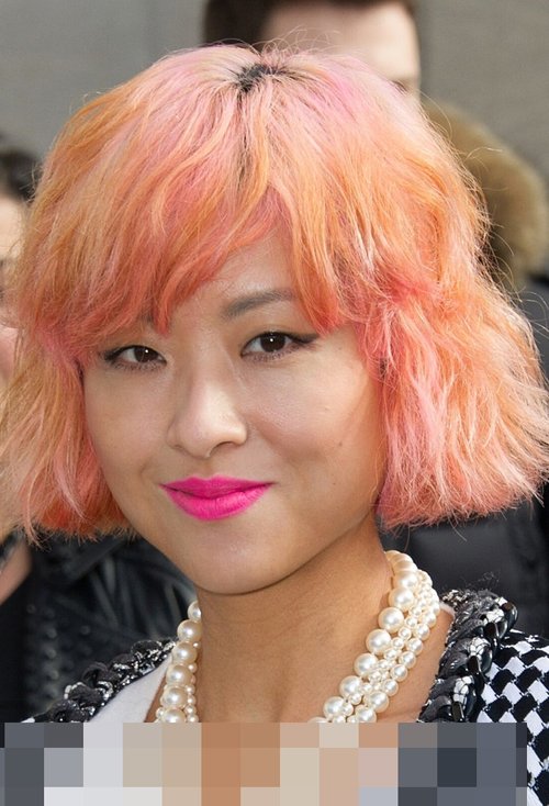 2020�������е���ɫͷ�� Ů��Ⱦ��������ɫ