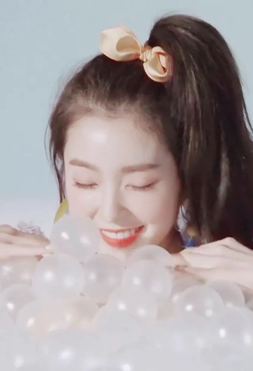 �Ը������һ�ͷ��ɫ�� ���޹�ʾ��Եĳ������