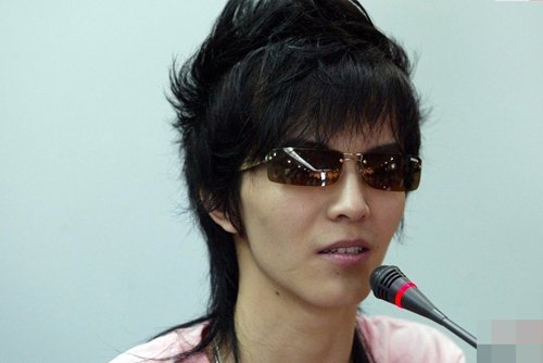 适合钻石脸男生的发型 潮流有气场的男生短发造型