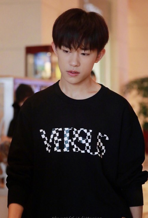 �ʺ�00�������Ķ̷����� �м���̷�����˧����