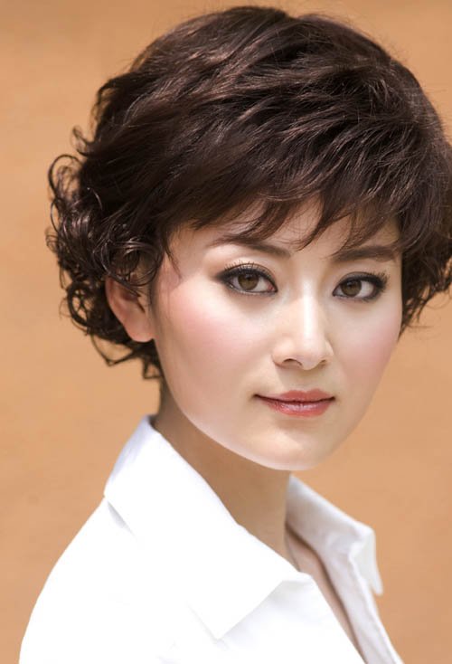 45��Բ��Ů�˶̷����� ����Ůʿ�����Ķ̷�ͼ��