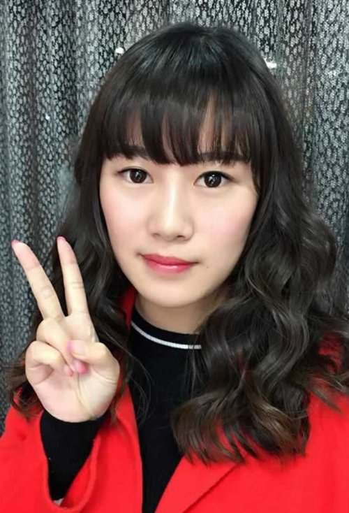 Ůѧ����ô��ͷ���ÿ� ��������һ���������