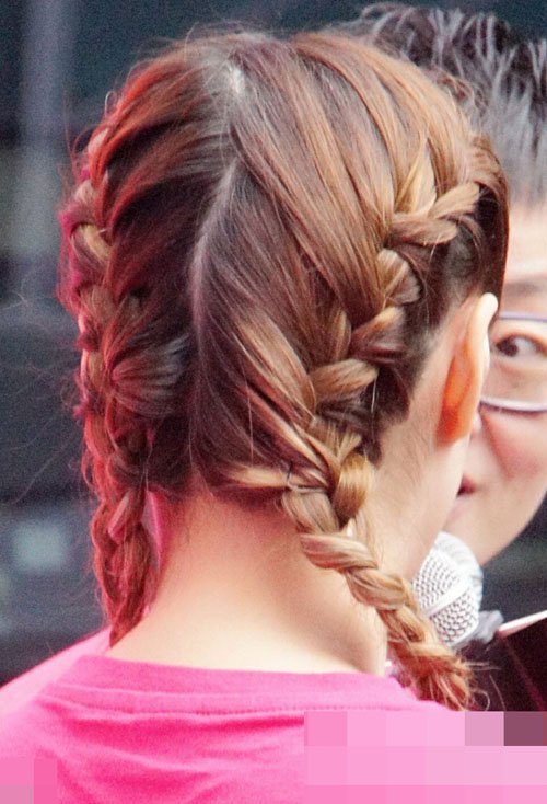 Ů����Ы�ӱ�Ӧע������� ����ʱ��Ů���෢����