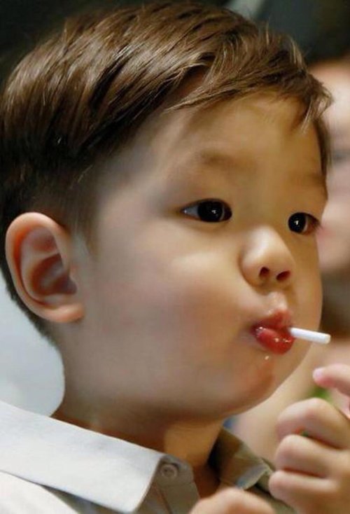 ��ô���б��������� ���ÿɰ��ĺ��Ӷ�ͷ��