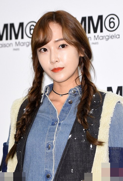 ������ɫ�黨���������� �������˱�ͷ�����ͳ���