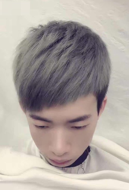 ��ʿб������ô����ʾ˧�� �ᳱ������������ͷ��