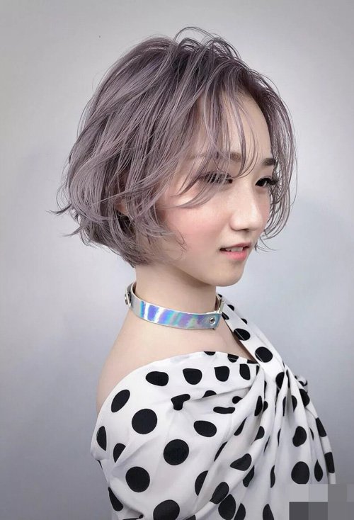 ����Ů���ʺ���ʲô�̷� Ψ��ʱ�ж�ͷ������