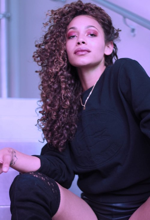 ����Ů������������ͷ�� �������еľ�ͷ���ۼ���