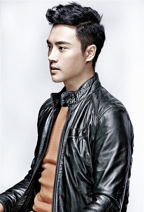 ������ô�Լ������ķ��� Ӣ��˧���Ķ̷�ͼƬ