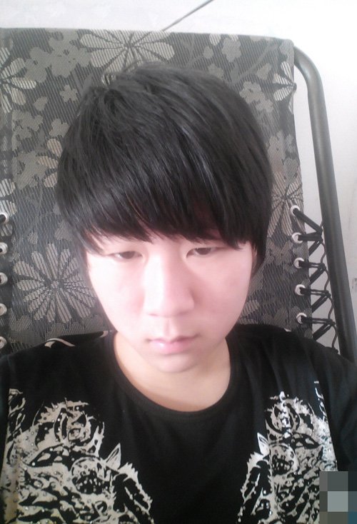 ������ô�Լ������ķ��� Ӣ��˧���Ķ̷�ͼƬ