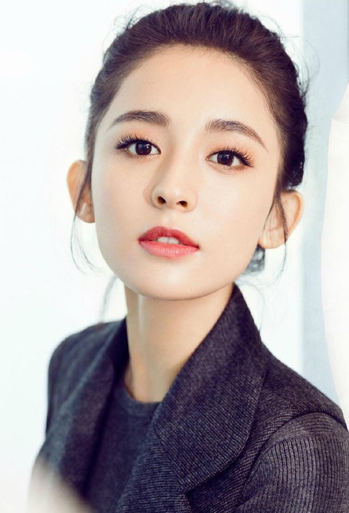 ���޻�Ƥ��Ů���ʺϵķ�ɫ ǿ���Ƽ���Ƥ���׵�����ɫ