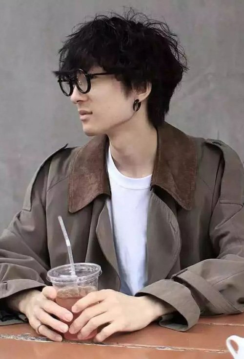 Բ�����������������ͷ�� ѧ�����Լ���������ķ���