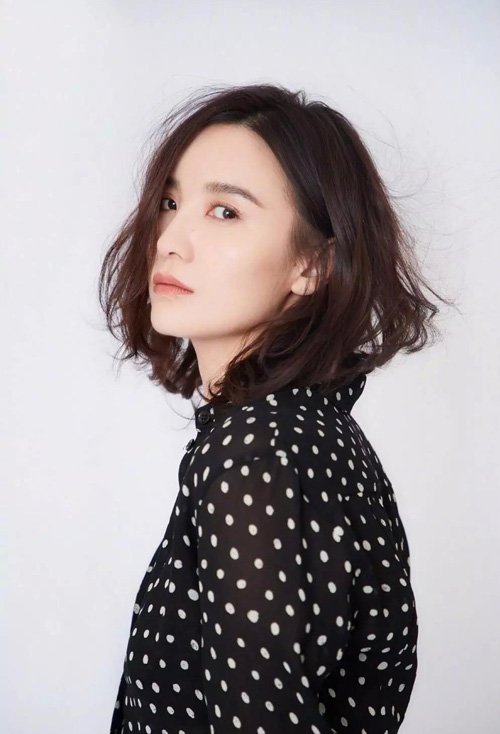 �����еġ���Ȧ�̡���ʾ�� ����󷽵�Ů����ͷ������