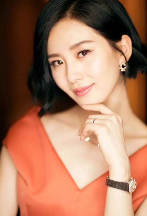 Բ���̷�Ⱦʲô��ɫ�ÿ� Ů������ʱ�е�ͷ��ɫ��