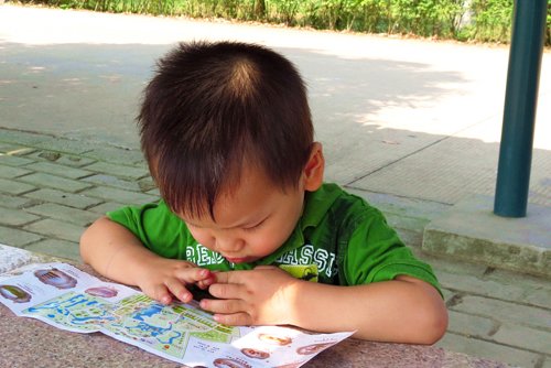 3��С�к��Ķ̷�����ͼƬ �����ʼ��ߵĺ��ӷ���