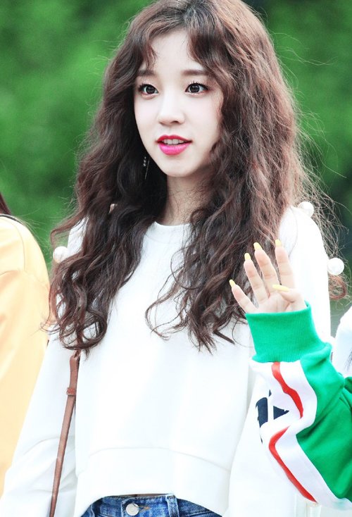 �ٴ���Ե���ë������� ����������Ů�ľ���ͼ��