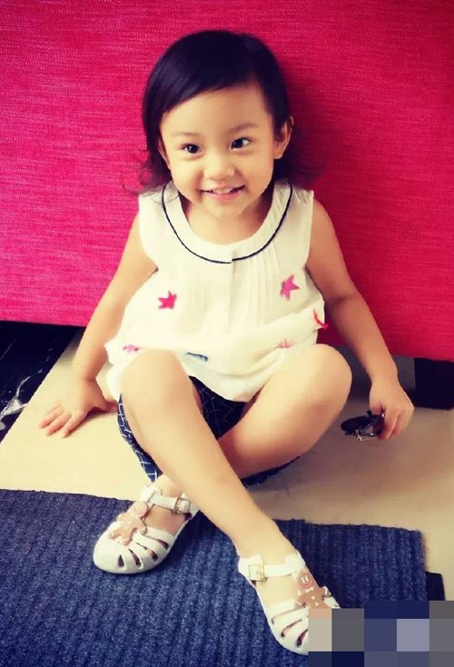 ����Ů���Ķ�ͷ����ͼƬ ���ȸ��Ե�Ů���̷����