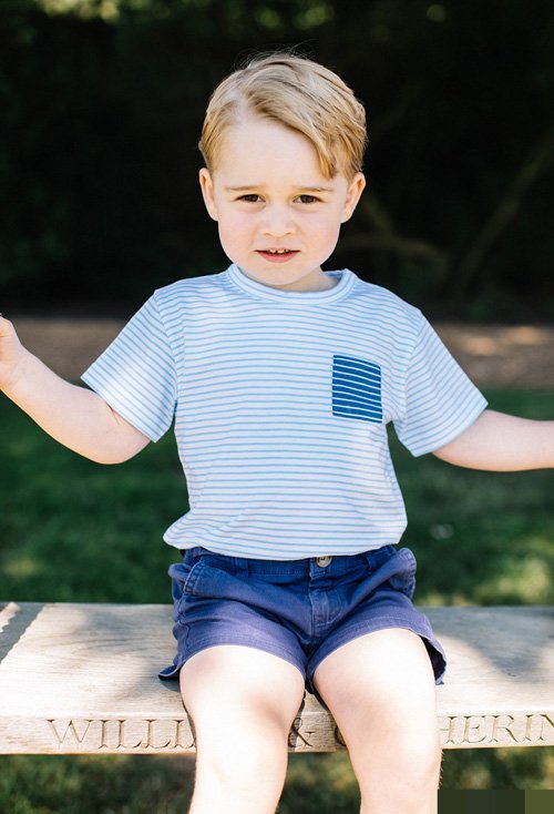 ���б����������Ͳο�ͼ С�к������˧���̷�