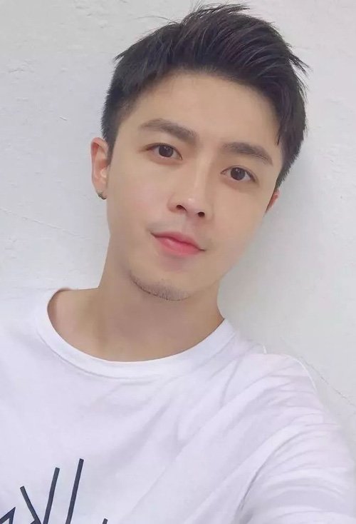 ���������������̷����� Ӣ�������Ķ�ͷ���󼯺�