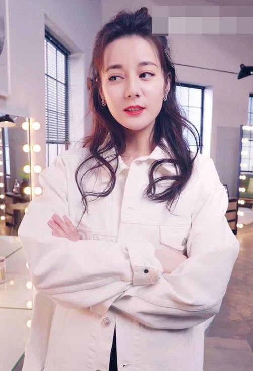 Ů���������ɰ����ӷ��� ������Ĺ���ͷ����