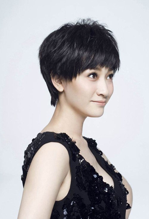 Ů������Ȼʱ�ж̷����� �����۵Ķ�ͷ�����̵�