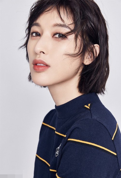 Ů������Ȼʱ�ж̷����� �����۵Ķ�ͷ�����̵�