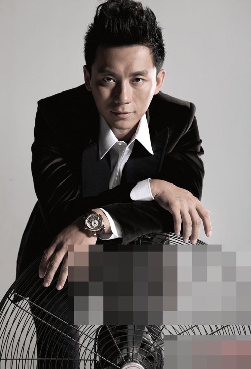 ��������˧���ӵ�ͷ���� hold�����Ķ�ͷ�����