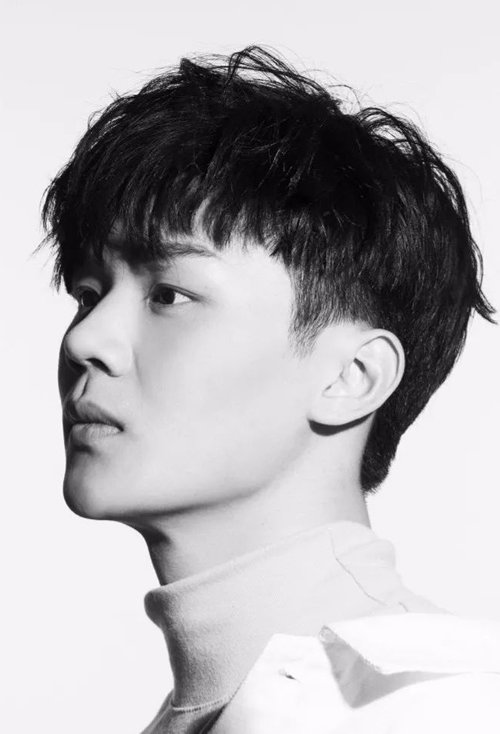 �͵�˧����ͷ������ͼƬ ����˧������̷�չʾ