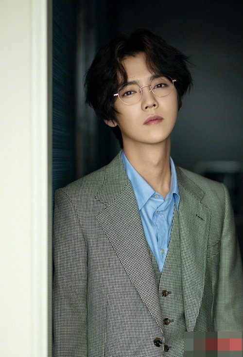 �������۾��ʺ��зַ��� ˧�����͵�������ͷ������