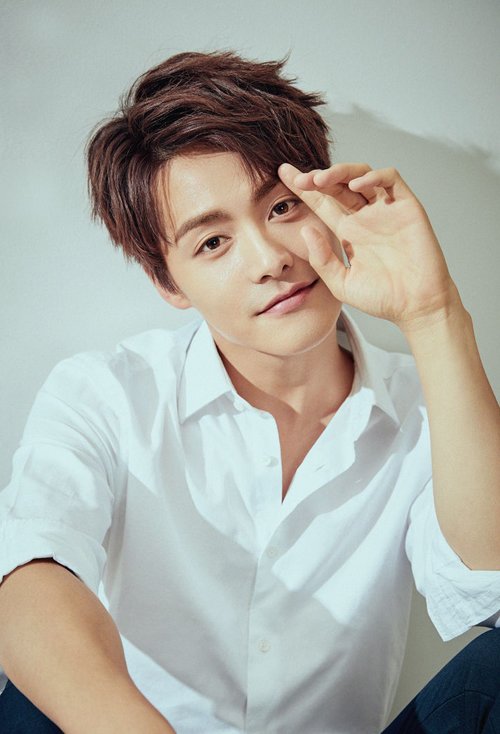 ���������ʺϵ�ͷ��ɫ�� Ӣ��˧�ᳱ�ж�ͷ������