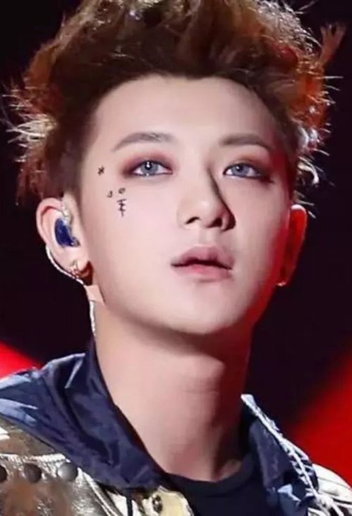 ���������ʺϵ�ͷ��ɫ�� Ӣ��˧�ᳱ�ж�ͷ������