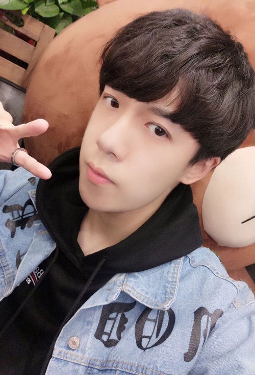 ���������ʺϵ�ͷ��ɫ�� Ӣ��˧�ᳱ�ж�ͷ������