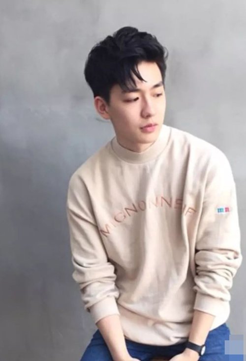 ������ʲô��������˧�� Ӣ��ʱ�еĶ�ͷ�����̵�