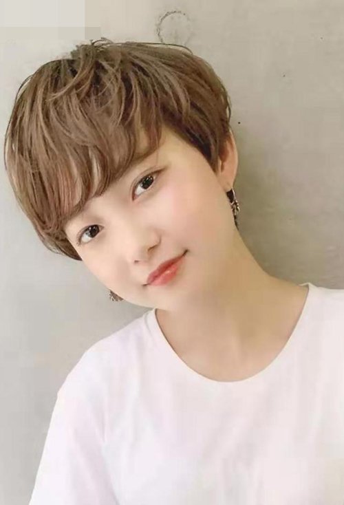 Բ��Ů�ʺ���ʲô���ķ��� �������˵Ķ�ͷ����ȫ