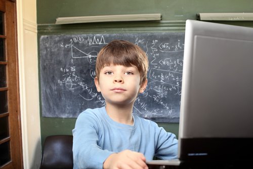 Сѧ���ʺ���ķ��ͼ��� ����˧����к��̷�չʾ