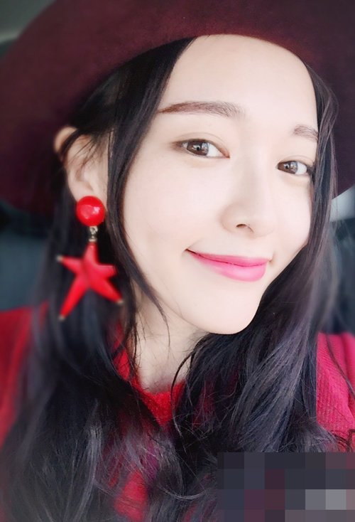 �����������������г��� �����ɰ���Ů������չʾ