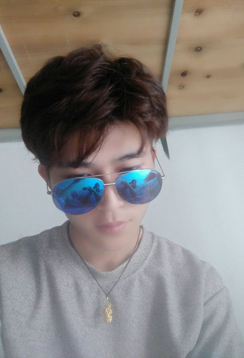 ����Ⱦ�͵�˧��ͷ��ɫ�� ��ϸ�����ʺϵĶ̷���ȫ