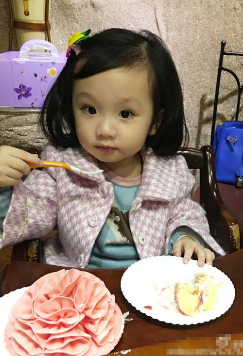 ����Ů������ô��ͷ��Ư�� ���Ȼ��ú�������ʾ��