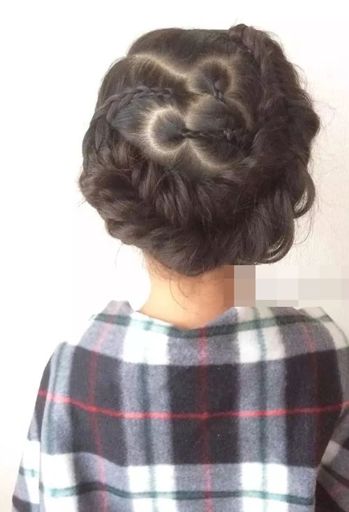 ����Ů�������ȥ���ʲô���� СŮ��������ı෢