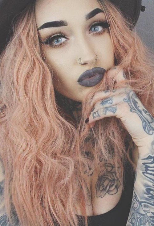 Ů���������г�ͷ��ʾ�� �������˵ľ���ͷ������