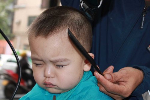 ��ͯ�ڼ���������ͼ�ⷽʽ С�к����˿�̷�����