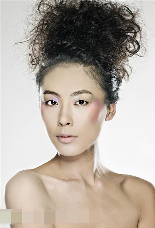 ��ô��ͷ����ͷ���̳�һ�仨 ����ʱ�е�Ů���̷�